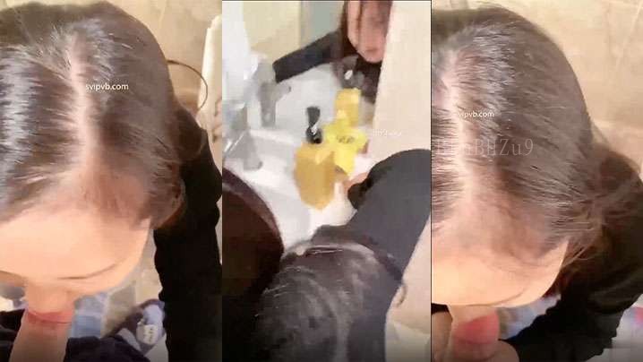 母子乱伦趁独处时勾起性欲施暴