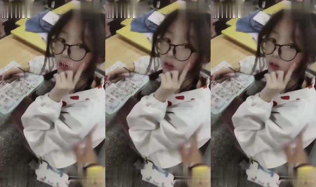 父女乱伦 爸疼女儿是小情人 操情人无可厚非